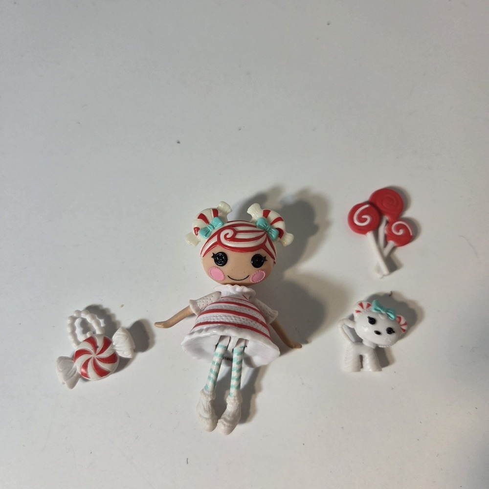 Lalaloopsy MINI Doll Mint‎ E. Stripes And Her Lollipop Accessory
